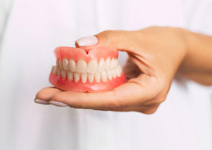 próteses dentárias porque a adaptação nem sempre é imediata